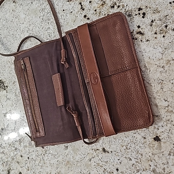 Fossil Leather Wallet on a String - Excellent Condition - Picture 5 of 5